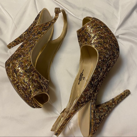 Nine West shoe - Picture 2 of 3